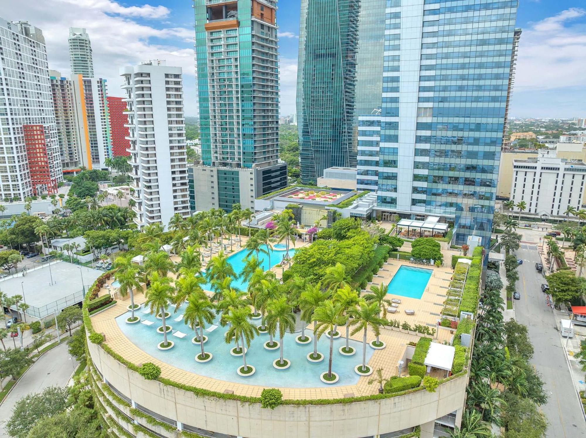 2 Bedroom Or King Studio Suites Four Seasons Hotel Miami Free Wi-Fi & Free Parking Eksteriør billede