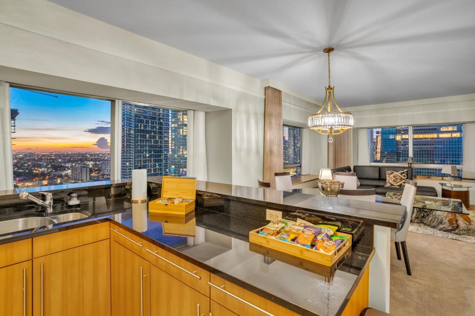 2 Bedroom Or King Studio Suites Four Seasons Hotel Miami Free Wi-Fi & Free Parking Værelse billede